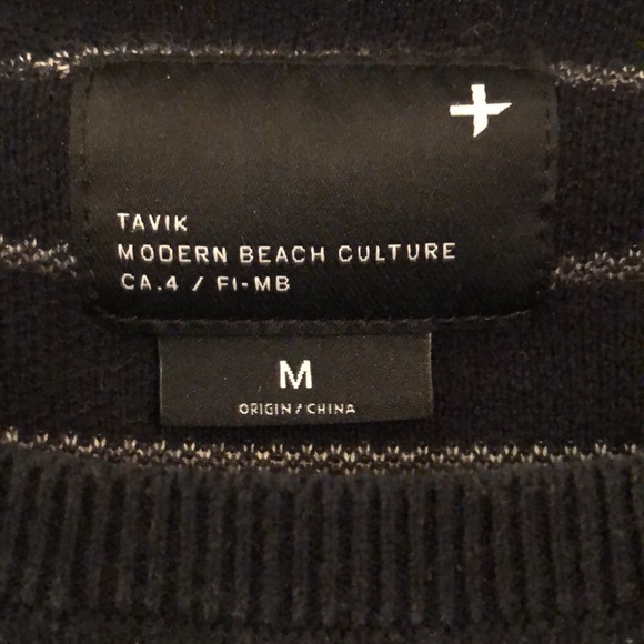 Tavik Modern Beach Culture Black sweater.embroidered detail. Med,fits like Large - Picture 2 of 8